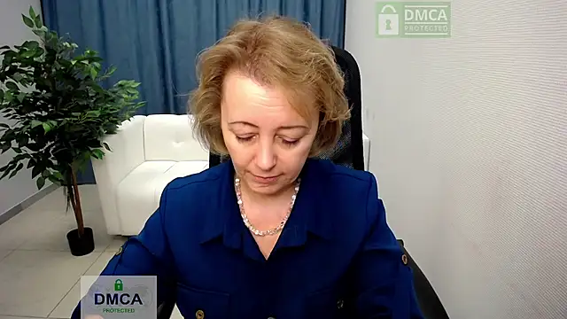 MONA W online show from February 2026 11:06:02 AM