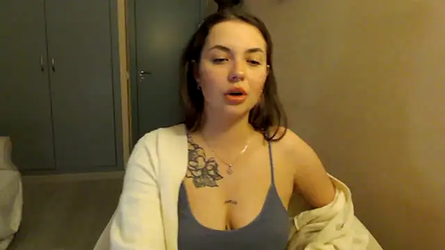 Snapshot of JuliaGraceOF chatting on February 2026 11:00:01 PM JuliaGraceOF online show from February 2026 11:00:01 PM