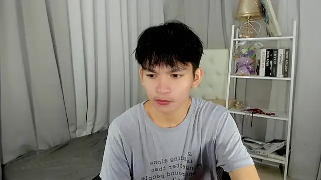 Snapshot of urtwinkjoshx chatting on February 2026 04:24:02 AM urtwinkjoshx online show from February 2026 04:24:02 AM