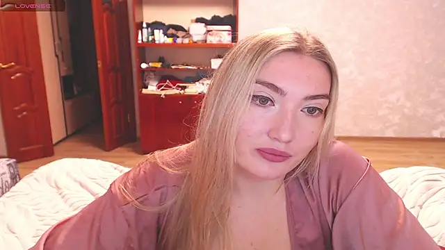 Snapshot of MiraRoy chatting on February 2026 02:37:02 PM MiraRoy online show from February 2026 02:37:02 PM