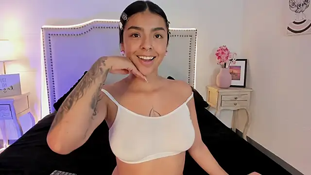 nia-malkova online show from April 2026 09:02:01 AM