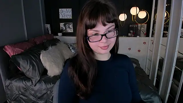 Maykinkya online show from February 2026 03:01:01 PM