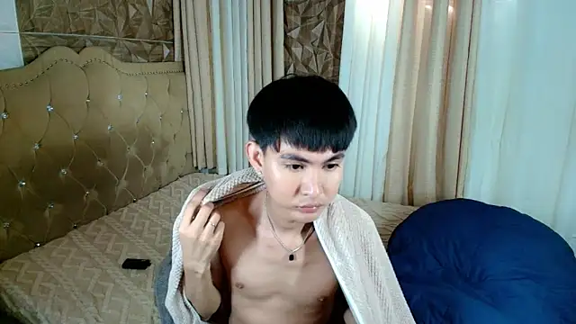 xlovercutietwink online show from February 2026 02:53:01 AM