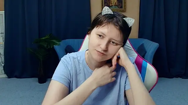 Snapshot of CarenSamele chatting on February 2026 12:06:02 PM CarenSamele online show from February 2026 12:06:02 PM