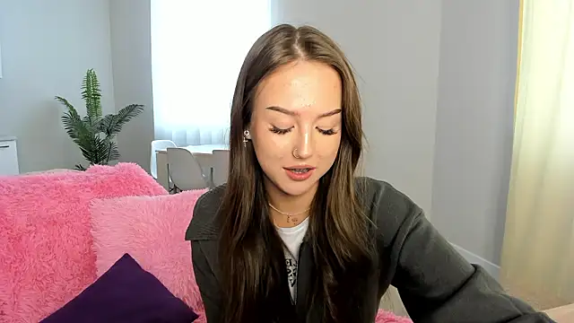 G0od girl online show from February 2026 08:35:02 AM