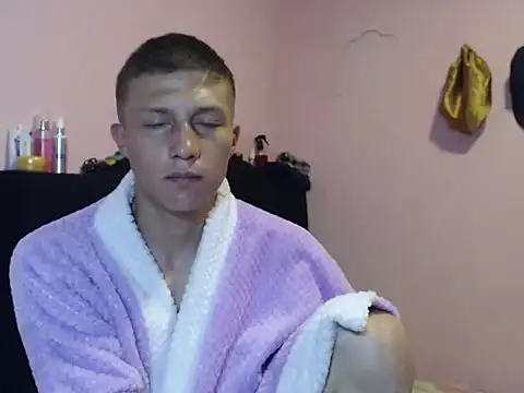 Cronos Hot 8 online show from February 2026 03:40:01 AM