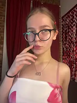 MyKittySayMeow online show from February 2026 09:43:01 PM