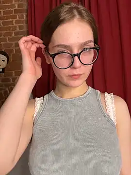 MyKittySayMeow online show from March 2026 08:48:01 PM