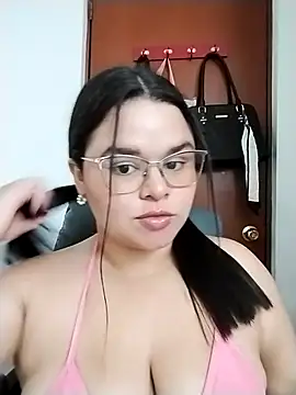 Snapshot of SamanthaStonee chatting on February 2026 12:09:02 AM SamanthaStonee online show from February 2026 12:09:02 AM