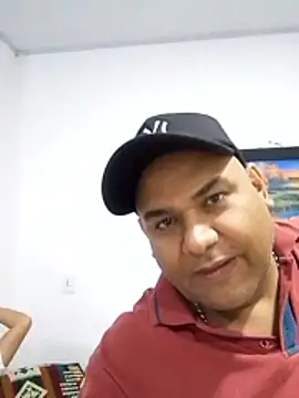 Snapshot of wessAndSandri chatting on February 2026 11:12:01 PM wessAndSandri online show from February 2026 11:12:01 PM