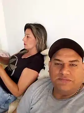 wessAndSandri online show from April 2026 07:47:02 PM