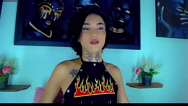 Darianna Atehortua online show from February 2026 09:00:02 PM