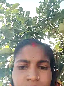 Snapshot of Gungun_thakur chatting on February 2026 09:45:01 AM Gungun thakur online show from February 2026 09:45:01 AM