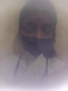 Snapshot of queen_gairl chatting on March 2026 07:37:02 AM queen gairl online show from March 2026 07:37:02 AM