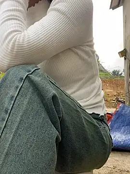 Snapshot of susin-beo chatting on February 2026 09:57:02 AM susin-beo online show from February 2026 09:57:02 AM