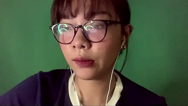 Snapshot of TerisaYellow chatting on February 2026 08:57:02 AM TerisaYellow online show from February 2026 08:57:02 AM