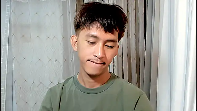 Snapshot of _andrie69_ chatting on April 2026 11:35:02 AM andrie69 online show from April 2026 11:35:02 AM