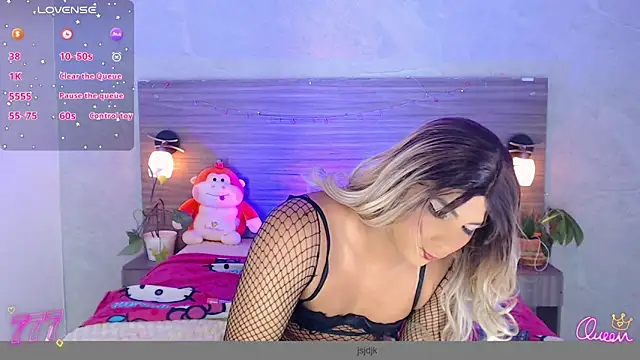 Snapshot of Sophia_Valentina chatting on June 2026 04:57:01 AM Sophia Valentina online show from June 2026 04:57:01 AM