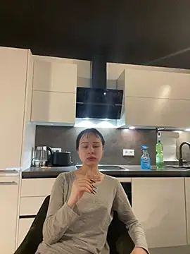 Snapshot of Just-Lilly chatting on April 2026 01:49:01 PM Just-Lilly online show from April 2026 01:49:01 PM