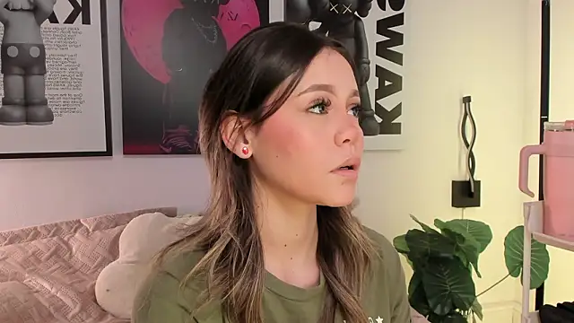 Hey lucy   online show from March 2026 11:27:01 AM