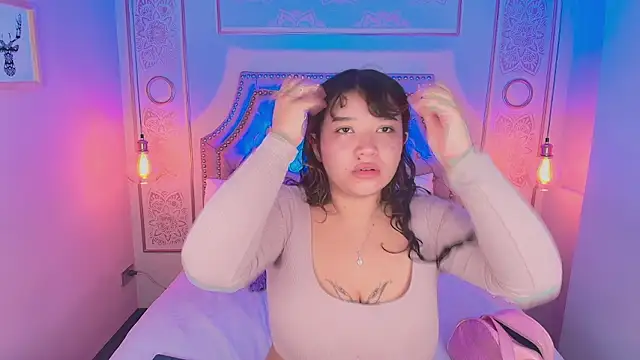 Honny Blaice  online show from February 2026 12:06:01 PM