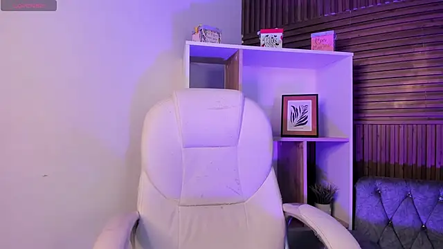 CarolineFyre online show from February 2026 01:58:01 PM