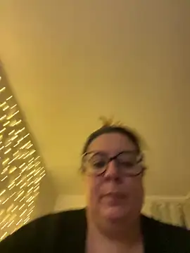 JasmineGlow7 online show from March 2026 06:03:01 PM