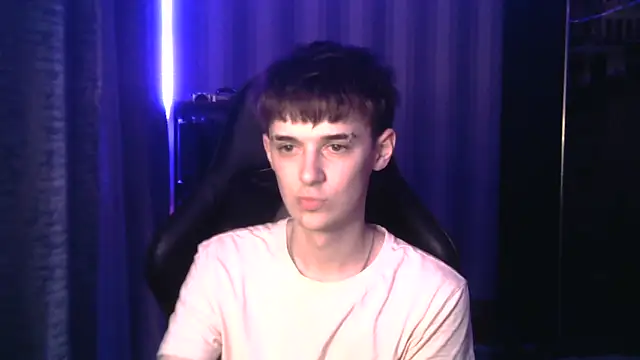 Snapshot of Sweet_Dude chatting on March 2026 09:42:01 PM Sweet Dude online show from March 2026 09:42:01 PM