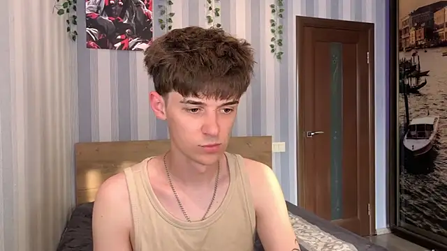 Sweet Dude online show from May 2026 04:04:01 PM
