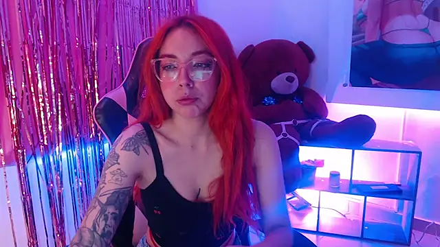 Snapshot of mere_in_redd chatting on April 2026 02:46:02 PM mere in redd online show from April 2026 02:46:02 PM