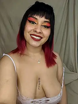 zoe love18 online show from March 2026 04:05:01 AM