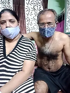 HoneyHush online show from March 2026 01:04:01 PM