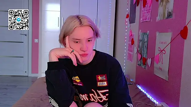 Ron Vilss online show from April 2026 05:02:02 AM