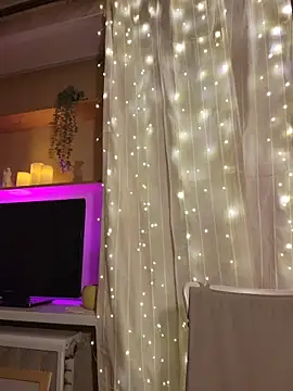 Snapshot of HotDevilGirl_ chatting on February 2026 05:24:01 PM HotDevilGirl online show from February 2026 05:24:01 PM