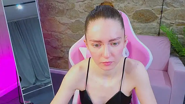 Snapshot of KristineValbuena chatting on February 2026 01:55:02 AM KristineValbuena online show from February 2026 01:55:02 AM