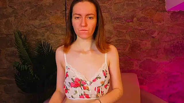 Snapshot of KristineValbuena chatting on February 2026 01:54:01 AM KristineValbuena online show from February 2026 01:54:01 AM