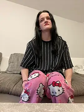 LeonieClaire online show from February 2026 08:32:01 AM