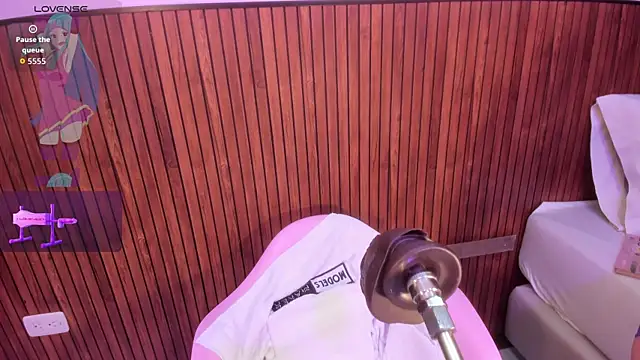 nicolle boobies online show from April 2026 07:58:02 PM