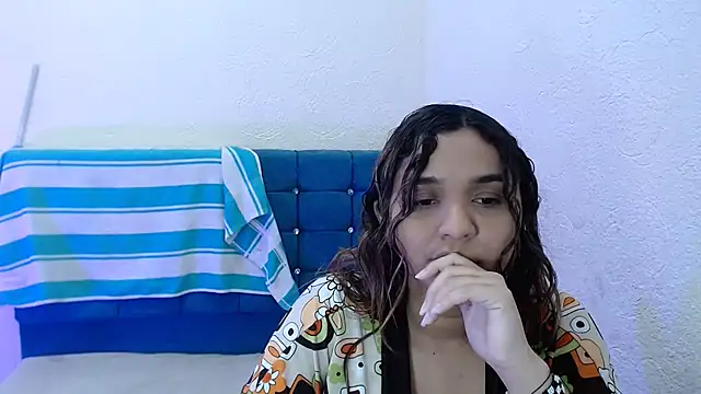 miiia perez online show from February 2026 07:15:02 PM