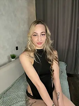 Snapshot of SarahAmour_ chatting on February 2026 09:08:02 AM SarahAmour online show from February 2026 09:08:02 AM