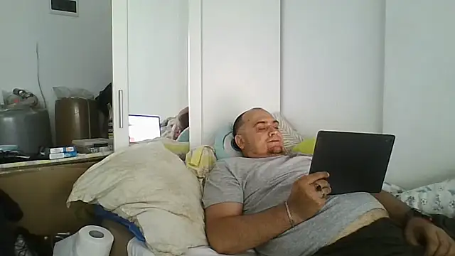 Snapshot of vitalik66679 chatting on June 2026 05:19:02 AM vitalik66679 online show from June 2026 05:19:02 AM