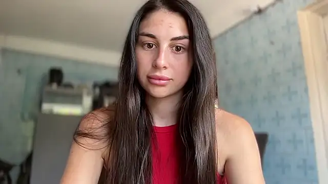 LiluMartiznir online show from July 2026 11:04:02 AM