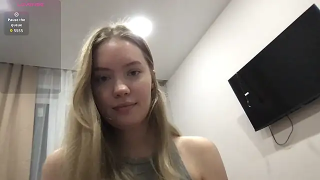 Snapshot of lola_boo chatting on February 2026 03:40:01 PM lola boo online show from February 2026 03:40:01 PM