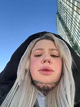 Snapshot of Chiibi chatting on February 2026 09:50:02 AM Chiibi online show from February 2026 09:50:02 AM