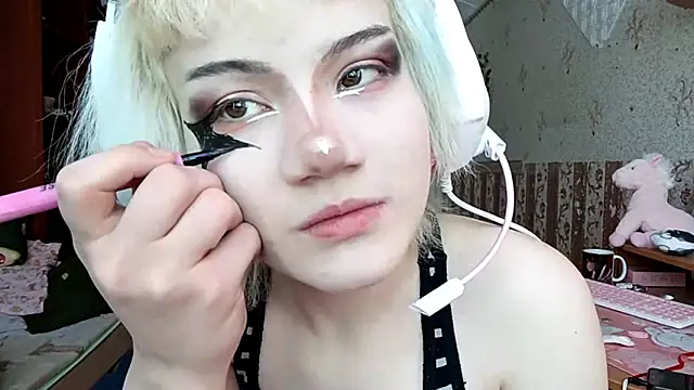 KathernSaulters online show from March 2026 07:21:01 AM