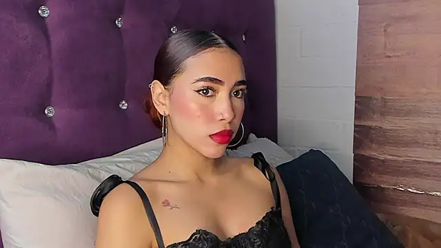LiaHansson00 online show from July 2026 04:24:01 PM