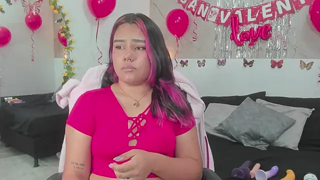 Lilith traviis online show from February 2026 07:10:01 PM