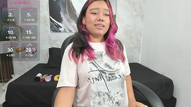 Lilith traviis online show from March 2026 08:37:01 PM