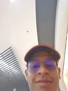 Snapshot of StellayDrake chatting on February 2026 09:08:01 PM StellayDrake online show from February 2026 09:08:01 PM