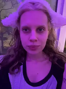 Maxine gold online show from February 2026 08:09:01 PM